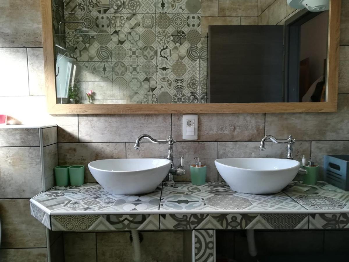 Apartmani Radic Rg Рогозниця Екстер'єр фото