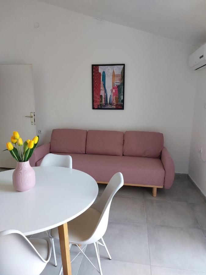 Apartmani Radic Rg Рогозниця Екстер'єр фото